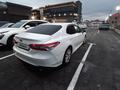 Toyota Camry 2018 года за 11 400 000 тг. в Шымкент – фото 3