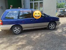 Nissan Prairie Joy, 1995
