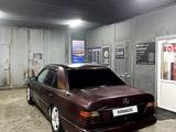 Mercedes-Benz E 260 1991 года за 900 000 тг. в Караганда – фото 5