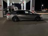Toyota Camry 2018 года за 8 500 000 тг. в Жанаозен – фото 3