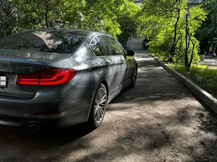BMW 540 2017 года за 17 000 000 тг. в Алматы – фото 10