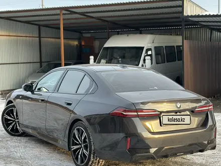 BMW 530 2023 года за 36 500 000 тг. в Караганда – фото 2