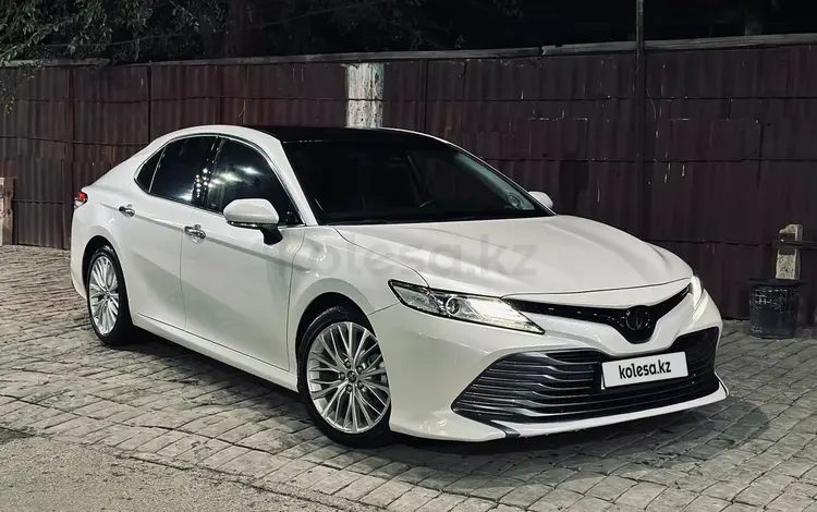 Toyota Camry 2019 годаүшін14 700 000 тг. в Алматы