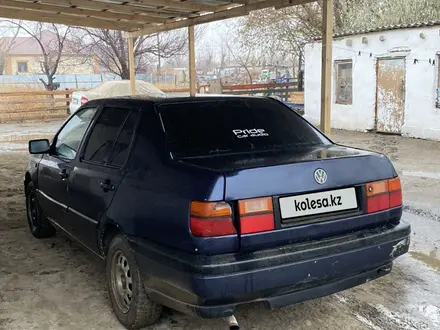 Volkswagen Vento 1993 года за 800 000 тг. в Кызылорда – фото 4