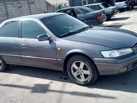 Toyota Camry 1999 года за 3 400 000 тг. в Тараз – фото 3