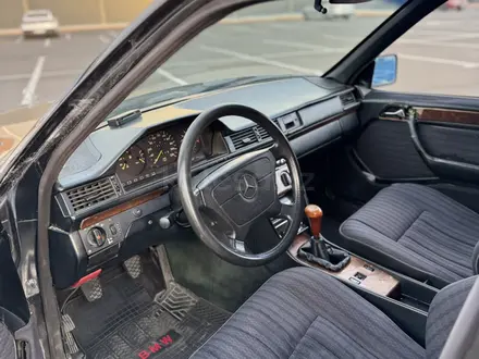 Mercedes-Benz E 200 1991 года за 1 550 000 тг. в Шымкент – фото 11