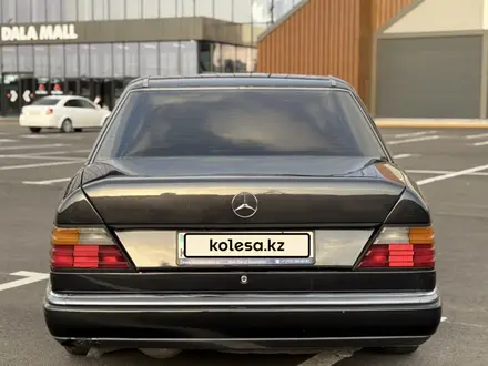 Mercedes-Benz E 200 1991 года за 1 550 000 тг. в Шымкент – фото 5