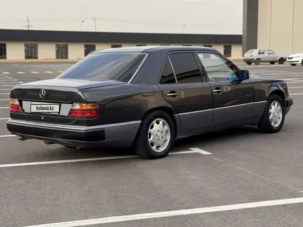 Mercedes-Benz E 200 1991 года за 1 550 000 тг. в Шымкент – фото 6