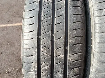 Шины 205/55 R16 — "Kumho EcoWing ES01" (Корея), летние. На обеих за 25 000 тг. в Астана – фото 4