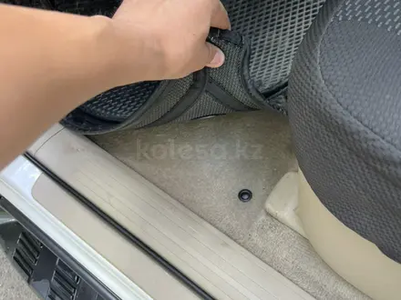 Toyota Land Cruiser Prado 2004 года за 9 300 000 тг. в Астана – фото 16