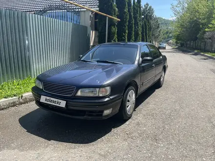 Nissan Maxima 1996 года за 1 600 000 тг. в Алматы