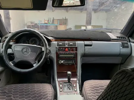 Mercedes-Benz E 280 1996 года за 2 300 000 тг. в Тараз – фото 9