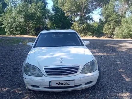 Mercedes-Benz S 320 2001 года за 3 000 000 тг. в Кордай – фото 4