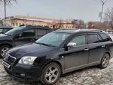 Toyota Avensis 2004 года за 5 000 000 тг. в Семей – фото 2