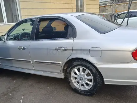 Hyundai Sonata 2002 года за 2 500 000 тг. в Алматы – фото 2