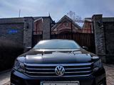 Volkswagen Passat 2017 года за 8 300 000 тг. в Алматы