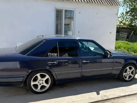 Mercedes-Benz E 280 1994 года за 2 500 000 тг. в Аса – фото 5