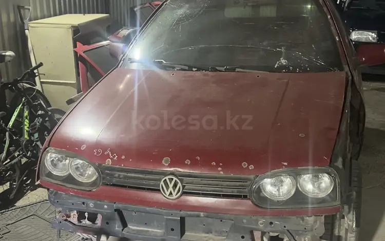 Volkswagen Golf 1995 года за 550 000 тг. в Караганда