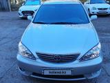 Toyota Camry 2006 года за 5 500 000 тг. в Уральск – фото 3