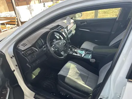 Toyota Camry 2014 года за 11 000 000 тг. в Шымкент – фото 2