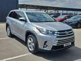 Toyota Highlander 2015 года за 15 000 000 тг. в Тараз – фото 2