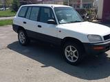 Toyota RAV4 1996 годаүшін2 300 000 тг. в Есик – фото 2