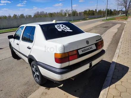 Volkswagen Vento 1993 года за 1 200 000 тг. в Степногорск – фото 3
