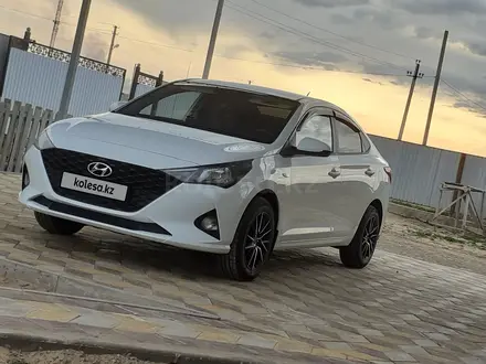 Hyundai Accent 2020 года за 7 000 000 тг. в Атырау – фото 3