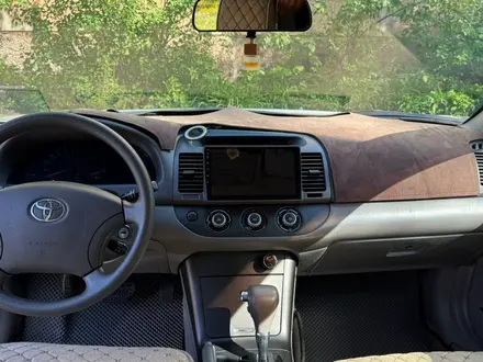 Toyota Camry 2005 года за 5 200 000 тг. в Усть-Каменогорск – фото 3