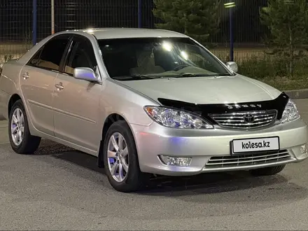 Toyota Camry 2005 года за 5 200 000 тг. в Усть-Каменогорск – фото 2