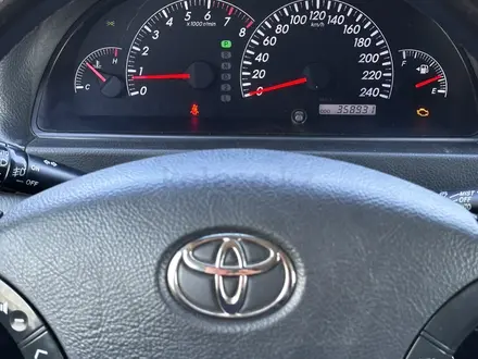 Toyota Camry 2005 года за 5 400 000 тг. в Актобе – фото 16