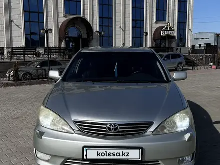 Toyota Camry 2005 года за 5 400 000 тг. в Актобе – фото 5