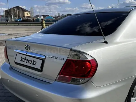 Toyota Camry 2005 года за 5 400 000 тг. в Актобе – фото 9