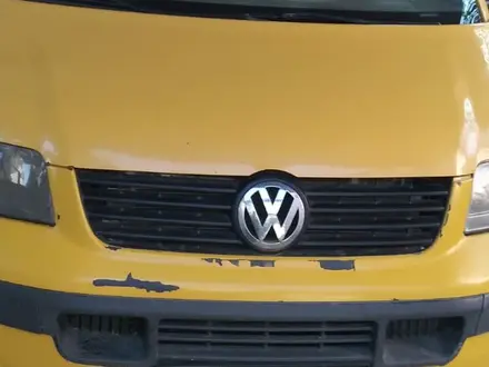 Volkswagen Transporter 2003 годаүшін3 200 000 тг. в Актобе