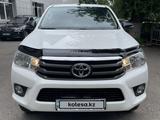 Toyota Hilux 2018 года за 14 800 000 тг. в Алматы – фото 2