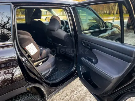 Toyota Highlander 2021 года за 16 900 000 тг. в Алматы – фото 12