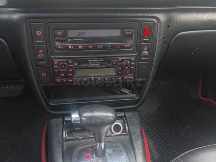 Volkswagen Passat 2003 года за 2 200 000 тг. в Алматы – фото 14