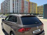 Volkswagen Tiguan 2017 года за 10 500 000 тг. в Астана