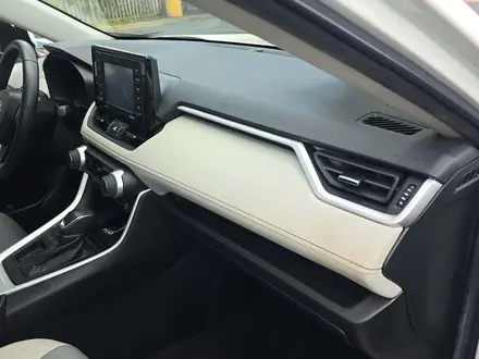 Toyota RAV4 Prestige 2022 года за 14 000 000 тг. в Алматы – фото 7