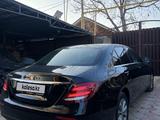 Mercedes-Benz E 220 2019 года за 19 000 000 тг. в Алматы – фото 3