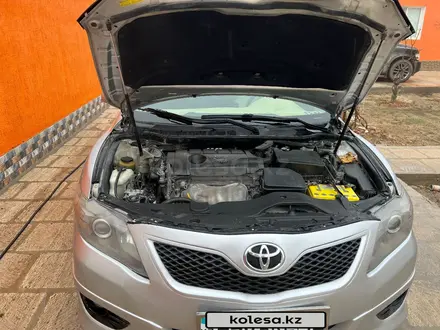 Toyota Camry 2010 года за 6 000 000 тг. в Жанаозен – фото 16
