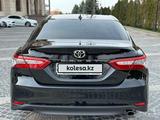 Toyota Camry 2021 года за 16 200 000 тг. в Алматы – фото 5