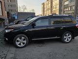 Toyota Highlander 2011 года за 12 500 000 тг. в Семей