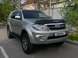 Toyota Fortuner 2005 годаүшін8 150 000 тг. в Алматы