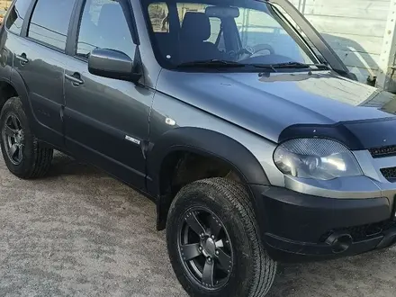 Chevrolet Niva 2018 года за 4 500 000 тг. в Актау – фото 7