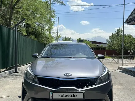 Kia Rio 2021 года за 8 350 000 тг. в Алматы