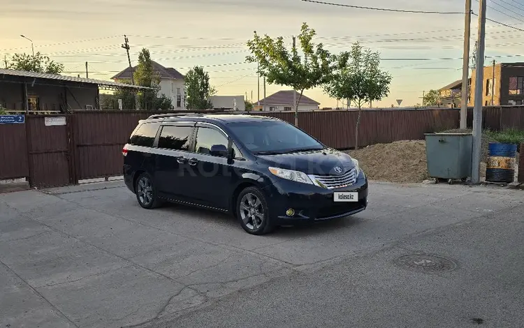 Toyota Sienna 2012 года за 9 200 000 тг. в Атырау