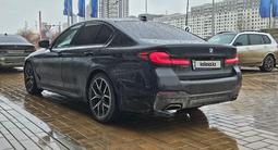 BMW 520 2022 года за 30 000 000 тг. в Астана – фото 4