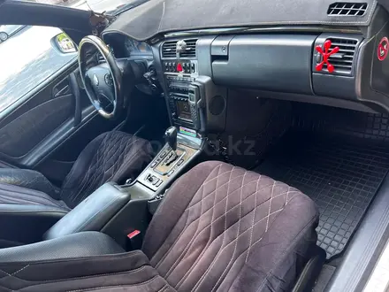 Mercedes-Benz E 55 AMG 2001 года за 7 500 000 тг. в Алматы – фото 43