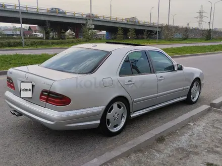 Mercedes-Benz E 55 AMG 2001 года за 7 500 000 тг. в Алматы – фото 86